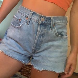 LEVI’S 501 denim shorts